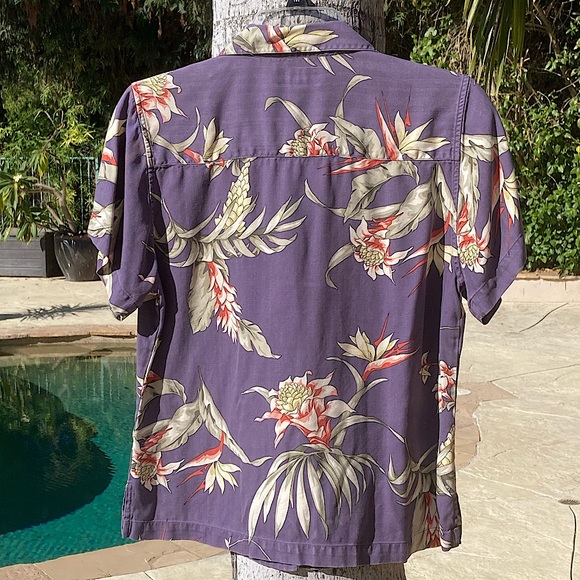 Tommy Bahama Silk Tropical Hawaiian Button Front Shirt - Picture 9 of 16